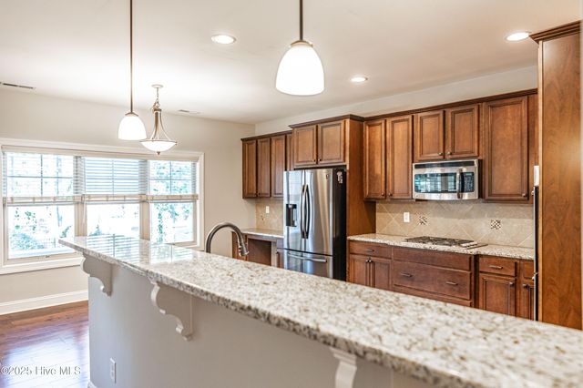 100 Wiregrass Lane, Southern Pines, NC 28387