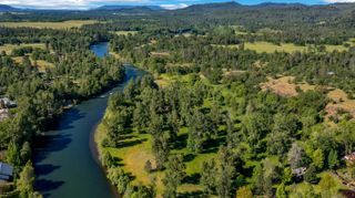 5512 Rogue River Drive, Eagle Point, OR 97524