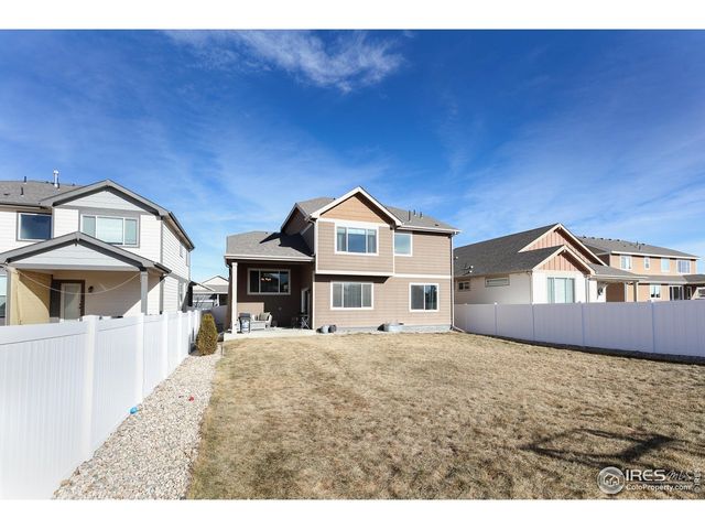 2716 Sapphire St, Loveland, CO 80537
