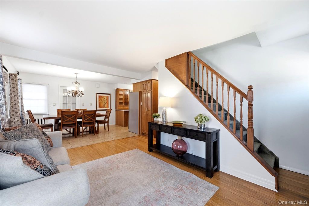 205 Stuart Road, Valley Stream, NY 11581 — photo 5