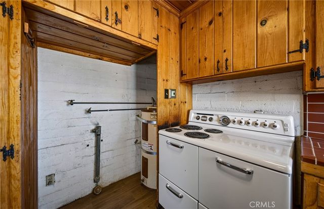 21798 Standing Rock Ave, Apple Valley, CA 92307