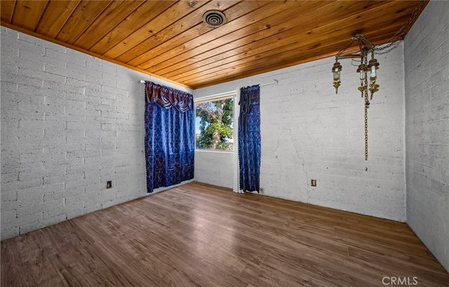 21798 Standing Rock Ave, Apple Valley, CA 92307