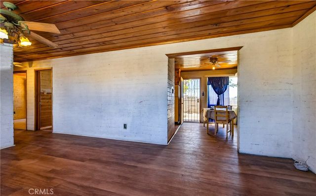 21798 Standing Rock Ave, Apple Valley, CA 92307