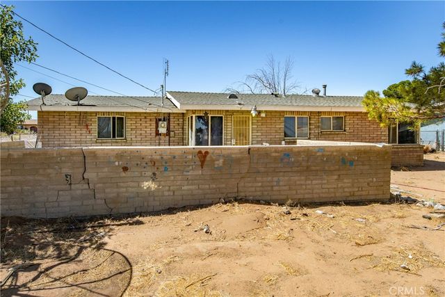 21798 Standing Rock Ave, Apple Valley, CA 92307