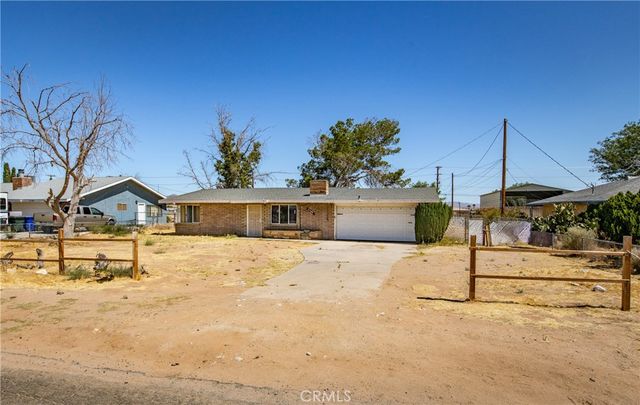 21798 Standing Rock Ave, Apple Valley, CA 92307