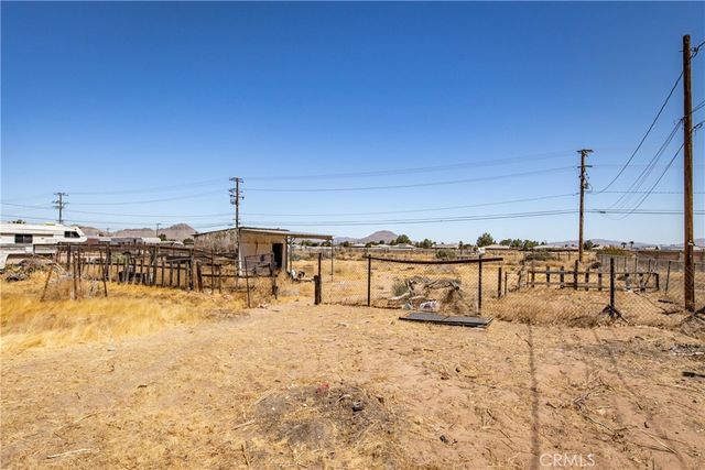 21798 Standing Rock Ave, Apple Valley, CA 92307