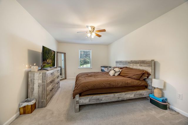36 PLUMOSA DR, Fredericksburg, VA 22405