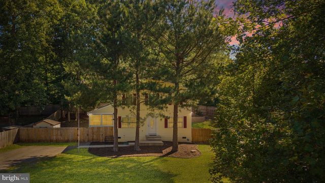 36 PLUMOSA DR, Fredericksburg, VA 22405