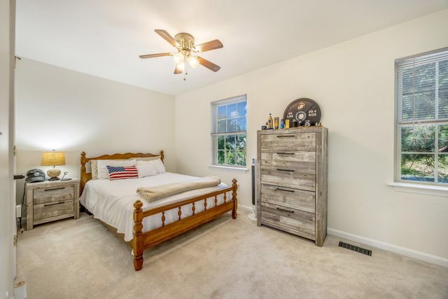36 PLUMOSA DR, Fredericksburg, VA 22405