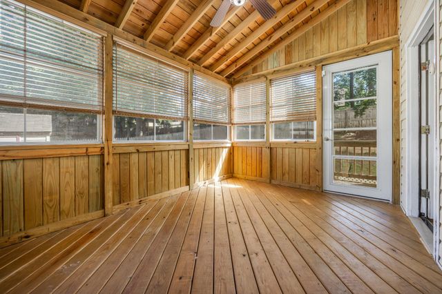 36 PLUMOSA DR, Fredericksburg, VA 22405