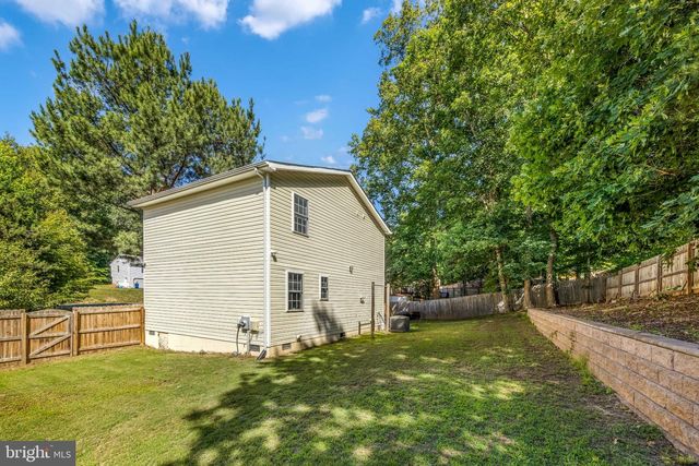 36 PLUMOSA DR, Fredericksburg, VA 22405