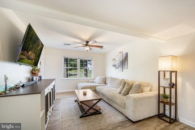 36 PLUMOSA DR, Fredericksburg, VA 22405