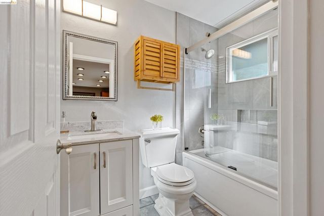 5502 Sparas ST, Loomis, CA 95650