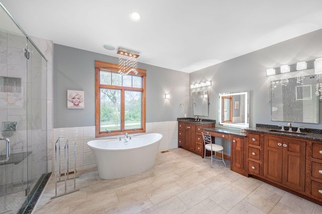 11700 Westvalley Drive, Crown Point, IN 46307