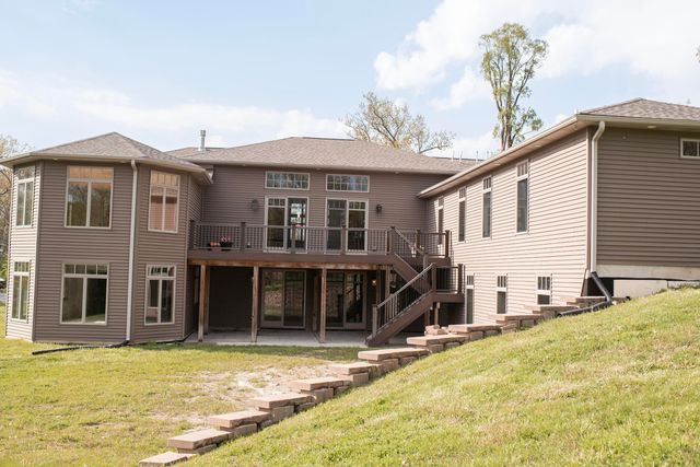 11700 Westvalley Drive, Crown Point, IN 46307