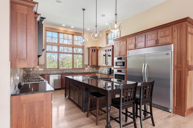 11700 Westvalley Drive, Crown Point, IN 46307