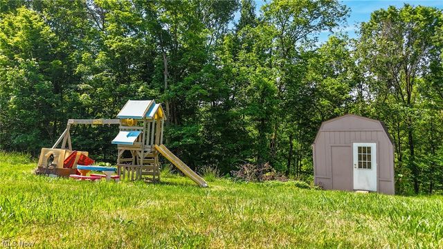 7455 Stanleyville Road, Whipple, OH 45788