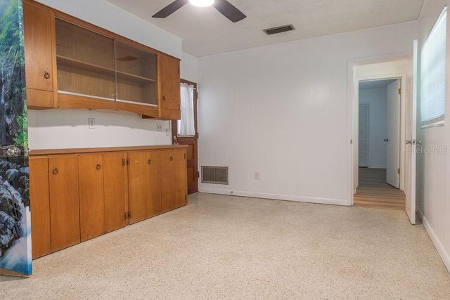 106 N KENTUCKY AVENUE, Deland, FL 32724