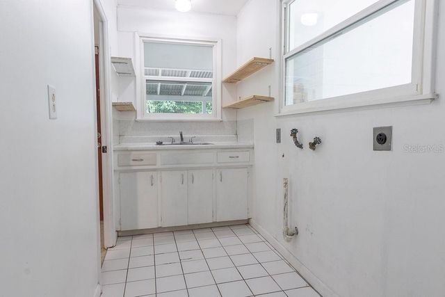 106 N KENTUCKY AVENUE, Deland, FL 32724