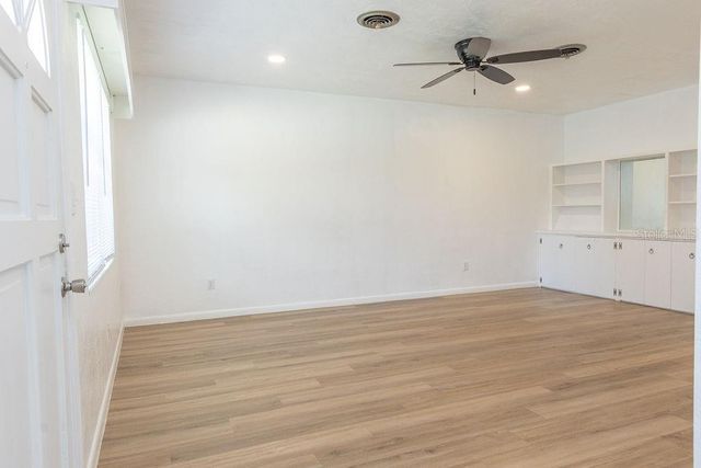 106 N KENTUCKY AVENUE, Deland, FL 32724