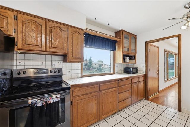 3150 W Queen Pl, Spokane, WA 99205