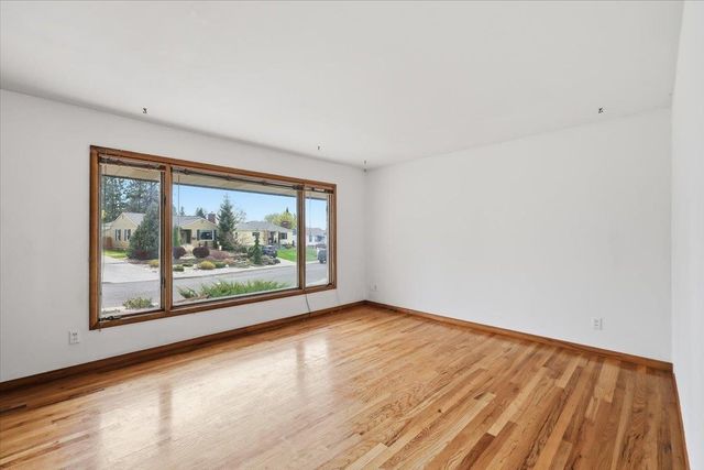 3150 W Queen Pl, Spokane, WA 99205