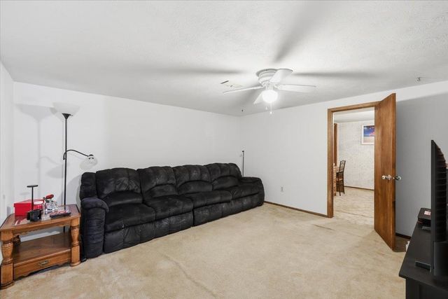 3150 W Queen Pl, Spokane, WA 99205