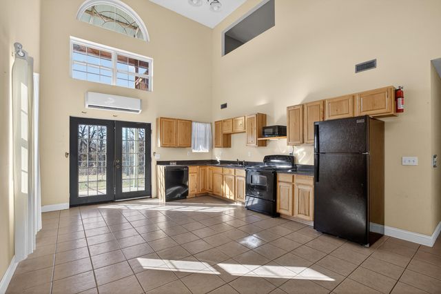 531 Plateau Drive, Marshfield, MO 65706