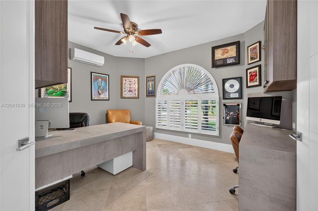 1136 Ginger Cir, Weston, FL 33326