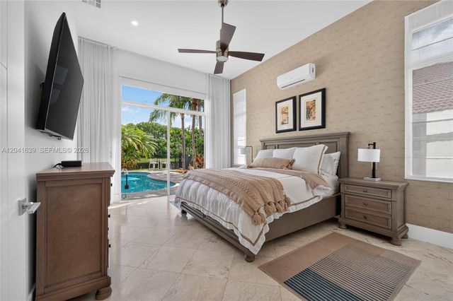 1136 Ginger Cir, Weston, FL 33326