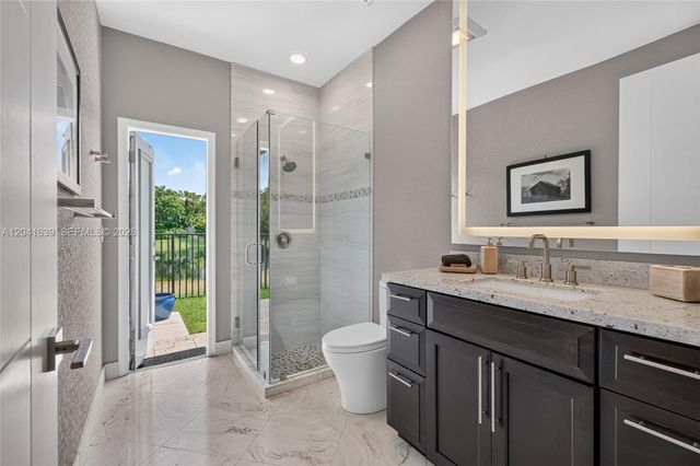 1136 Ginger Cir, Weston, FL 33326