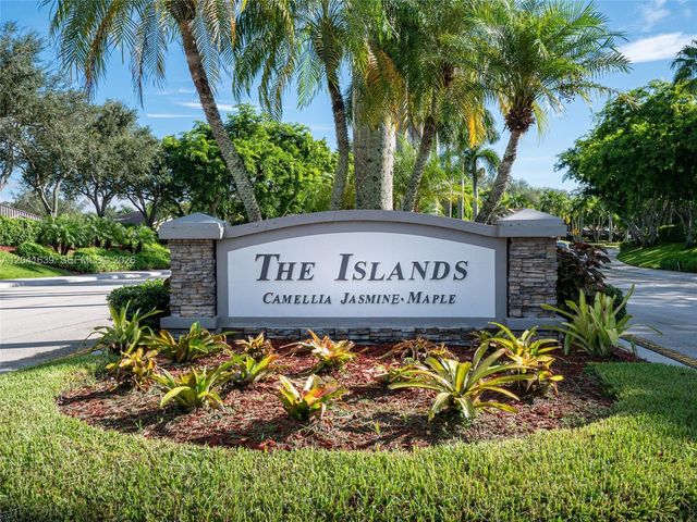 1136 Ginger Cir, Weston, FL 33326