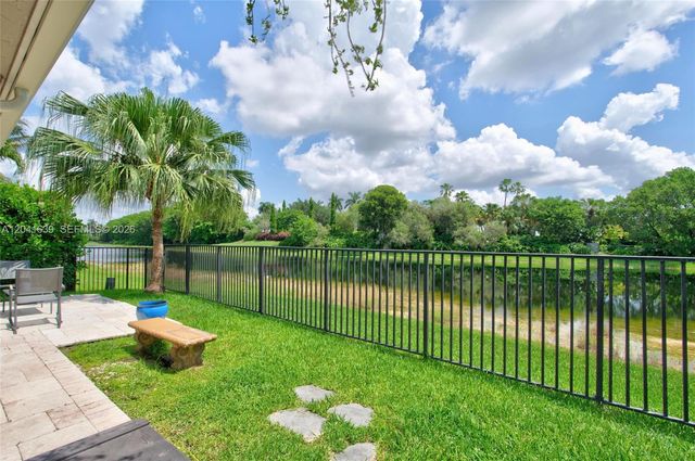 1136 Ginger Cir, Weston, FL 33326