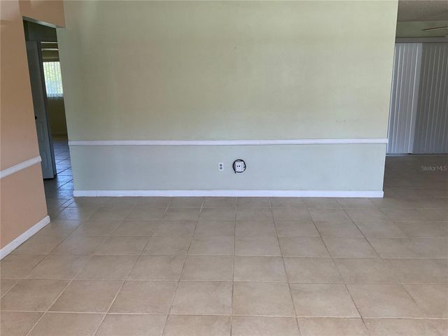 1073 W EMBASSY DRIVE, Deltona, FL 32725