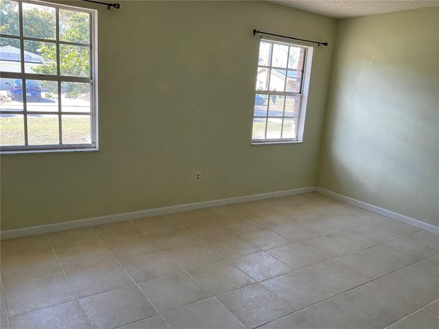 1073 W EMBASSY DRIVE, Deltona, FL 32725