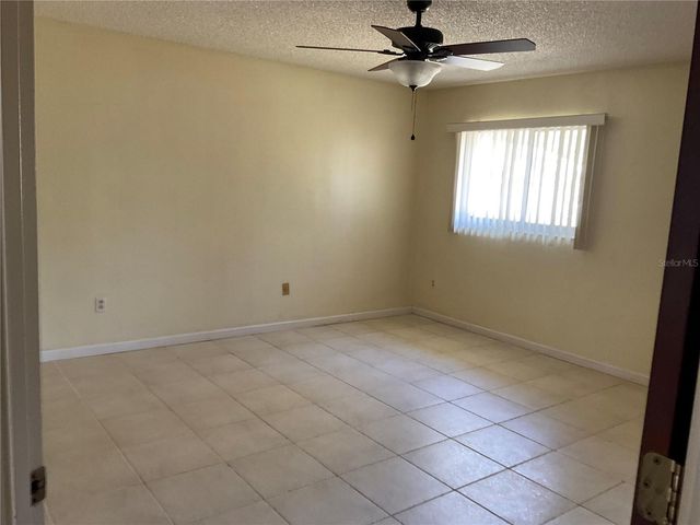 1073 W EMBASSY DRIVE, Deltona, FL 32725