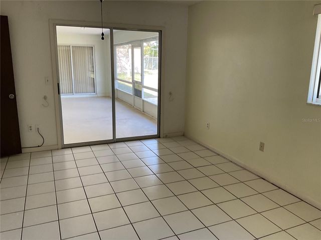 1073 W EMBASSY DRIVE, Deltona, FL 32725