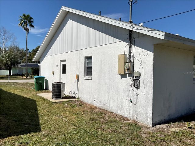 1073 W EMBASSY DRIVE, Deltona, FL 32725