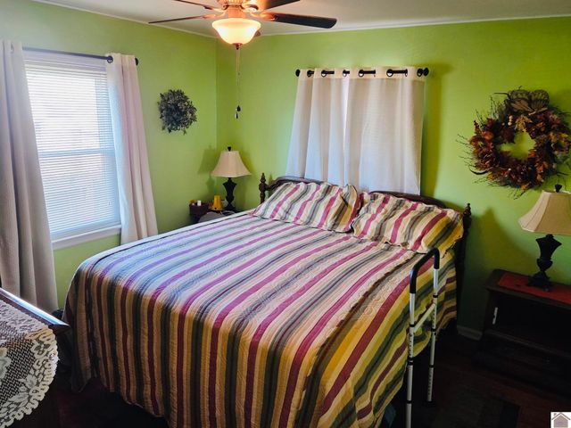 240 Navaho Drive, Paducah, KY 42001