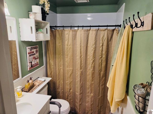 240 Navaho Drive, Paducah, KY 42001