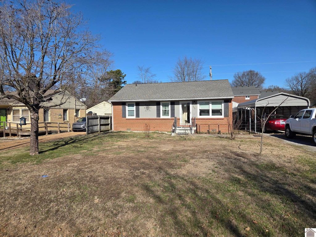 240 Navaho Drive, Paducah, KY 42001