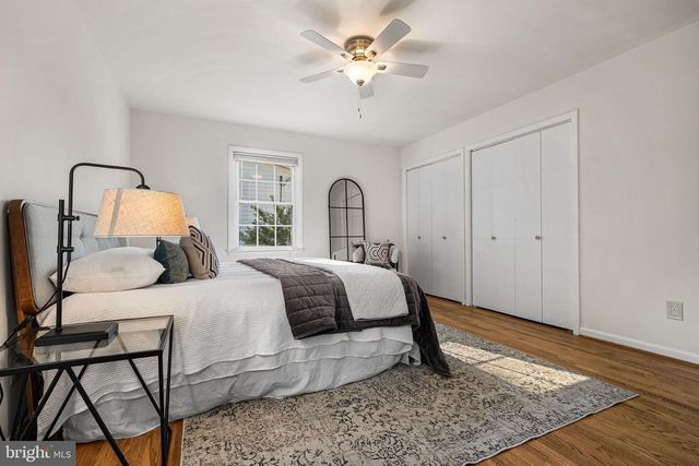 914 WAYNEWOOD BLVD, Alexandria, VA 22308
