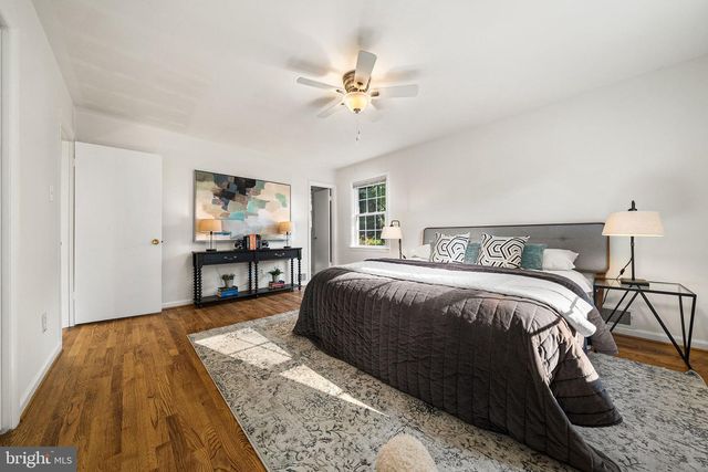 914 WAYNEWOOD BLVD, Alexandria, VA 22308