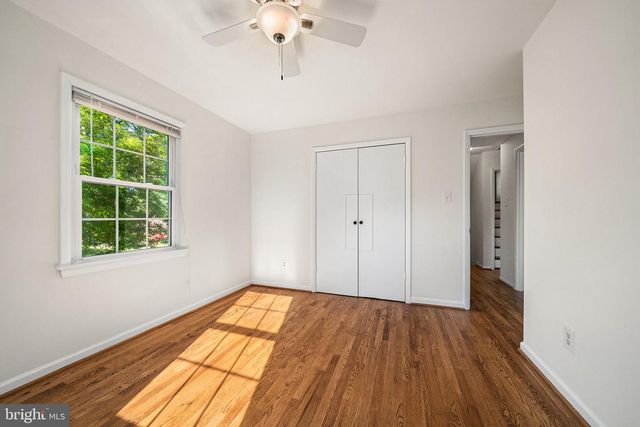 914 WAYNEWOOD BLVD, Alexandria, VA 22308