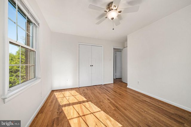 914 WAYNEWOOD BLVD, Alexandria, VA 22308