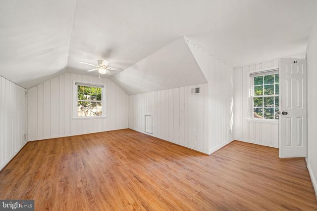 914 WAYNEWOOD BLVD, Alexandria, VA 22308