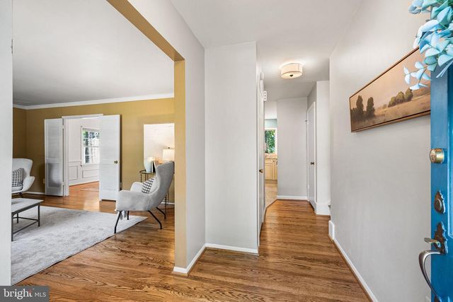 914 WAYNEWOOD BLVD, Alexandria, VA 22308
