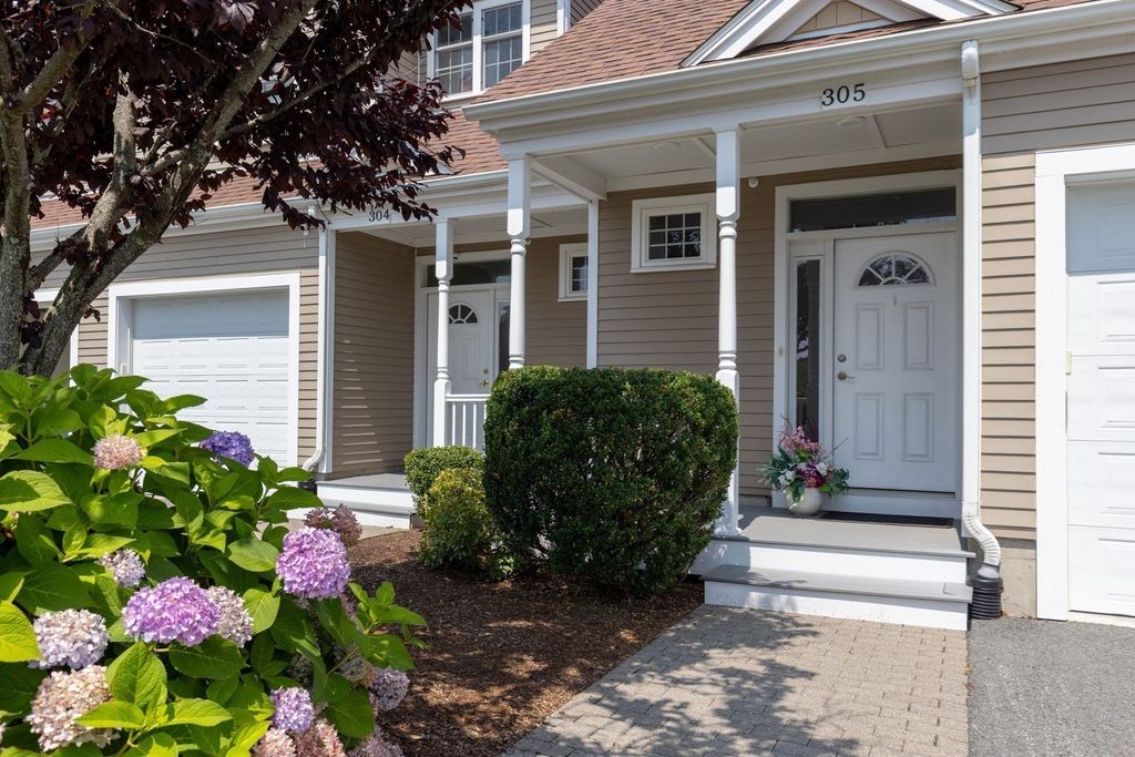 70 Endicott Street 305, Norwood, MA 02062