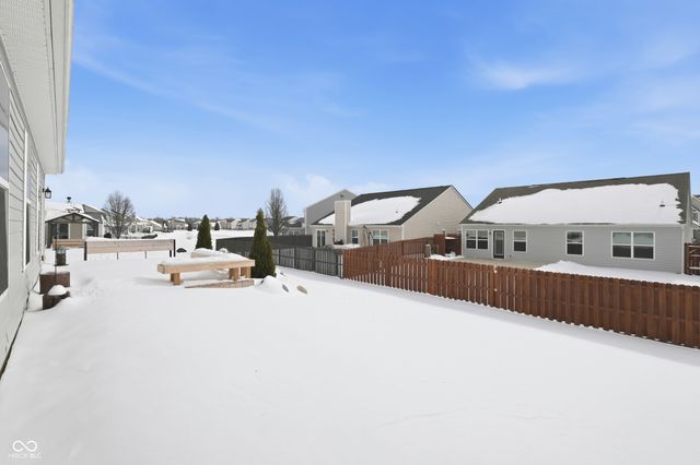 5793 Open Fields Drive, Whitestown, IN 46075