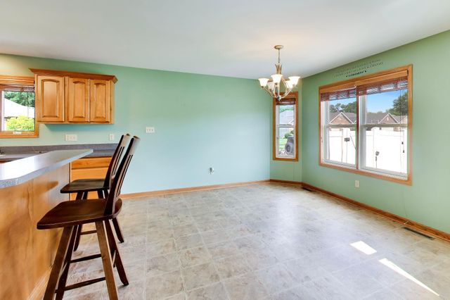2615 43rd Street, Highland, IN 46322